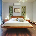 Oda ve Kahvaltı Luxury '700 4*