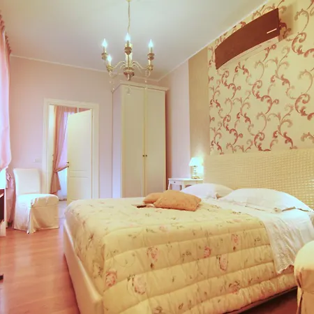 Luxury '700 Couette-café