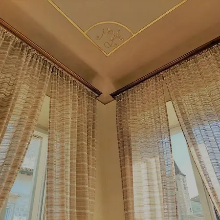 Luxury '700 Bed and breakfast