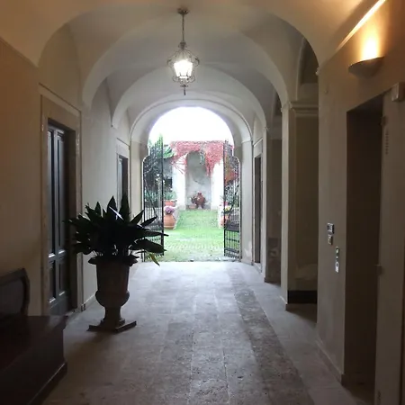 Bed and breakfast Luxury '700 4*