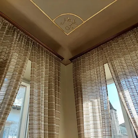 Luxury '700 أسكولي بيتشينو