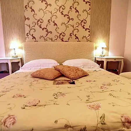 Luxury '700 4* Ascoli Piceno
