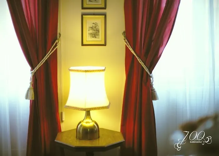 Bed & Breakfast Luxury '700 4*